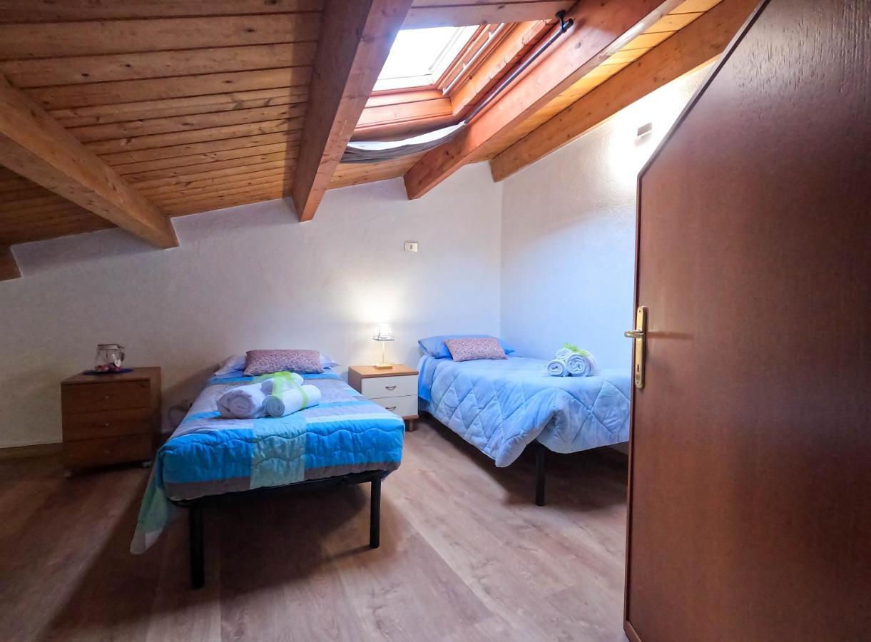 Bed and Breakfast San Domenico House - Centro Storico Л'Аквіла Екстер'єр фото